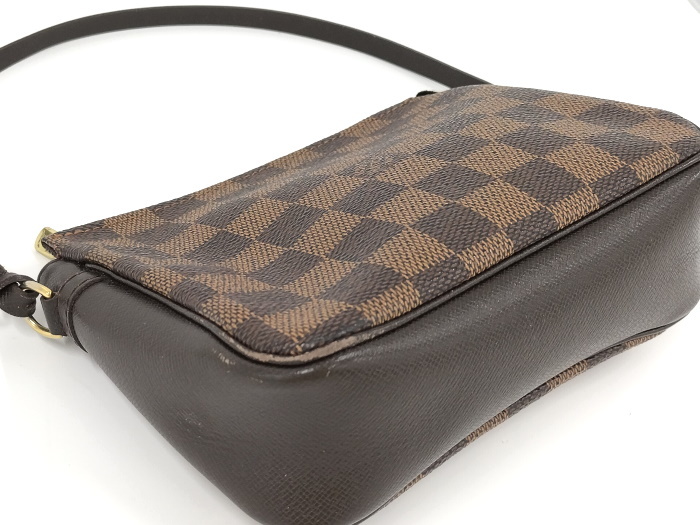 【中古】LOUIS VUITTON トゥルース メイクアップ アクセサリーポーチ ダミエ エベヌ N51982_画像3