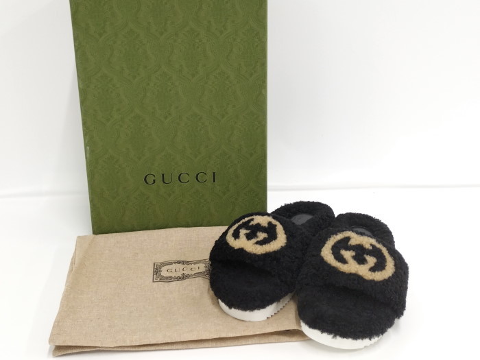 【中古】GUCCI サンダル インターロッキングG ボア ブラック 表記サイズ34 646225