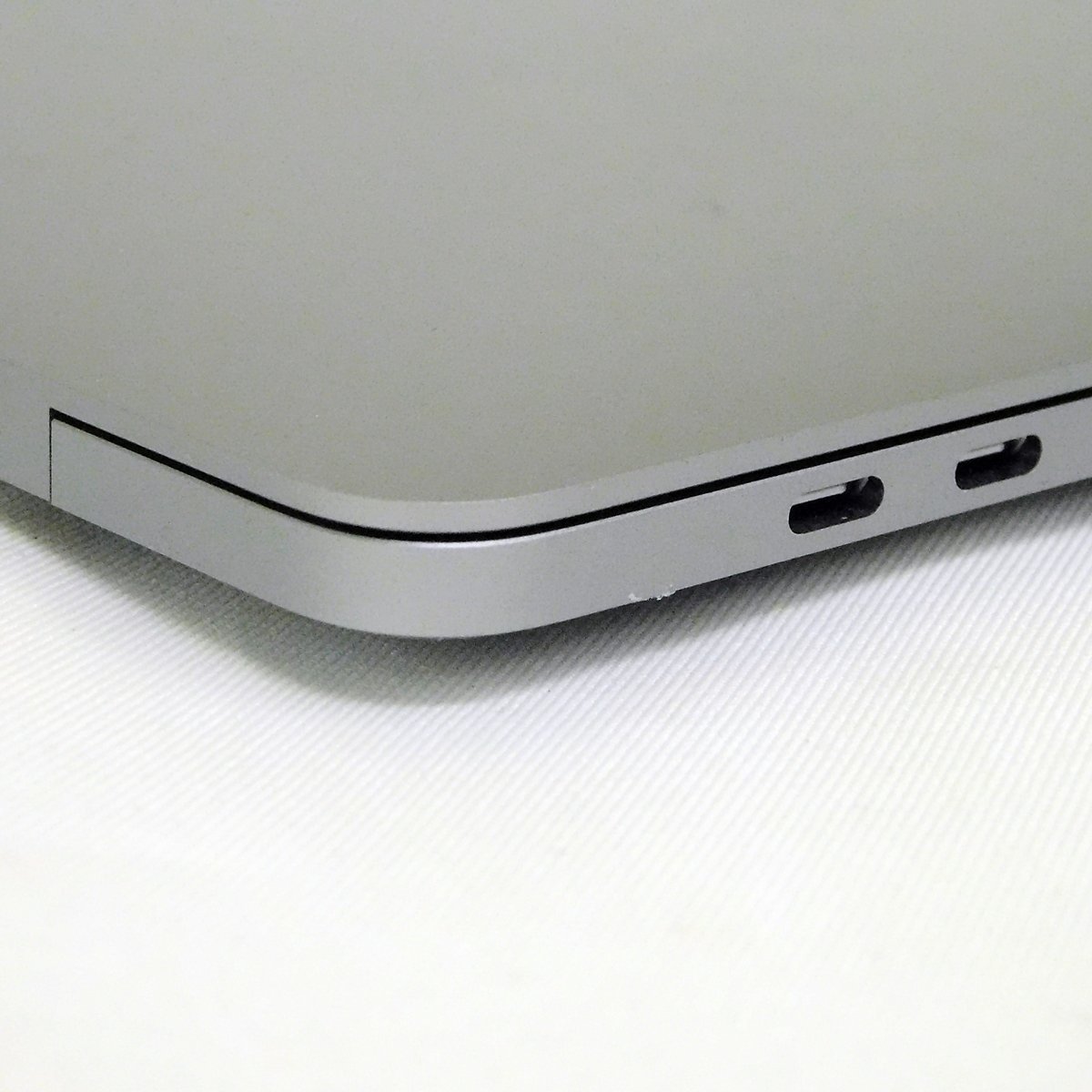 B◎美品 MacBook Pro 13.3インチ (M2/8GB/ SSD256GB) 2022年 A2338_画像5