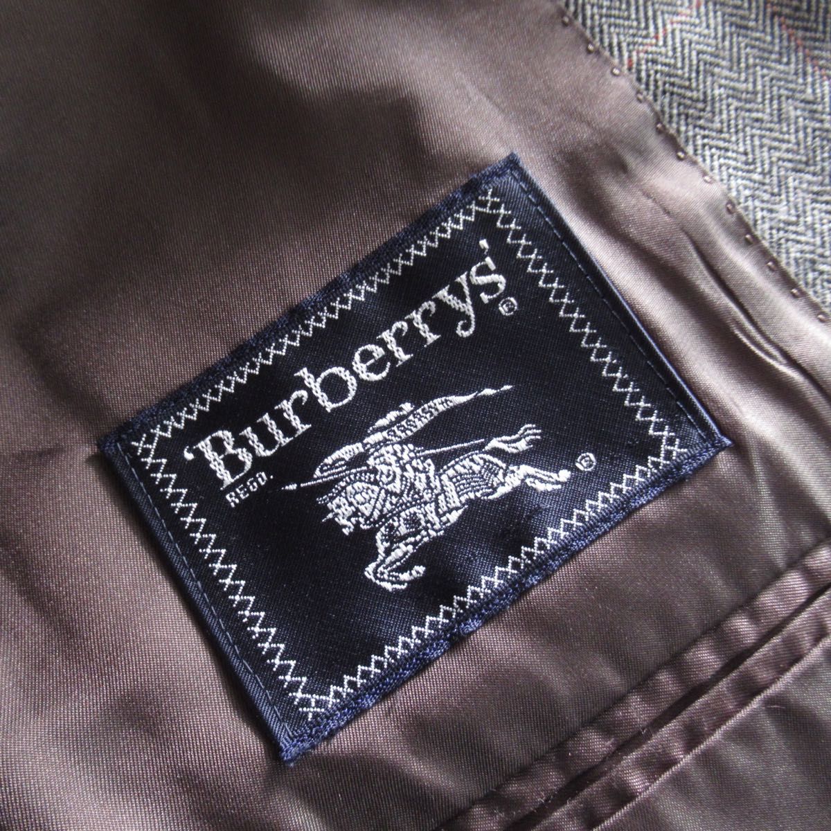 90s BURBERRY ヘリンボーン テーラード ジャケット ブレザー バーバリー ウール Sサイズ メンズ ブルゾン 高品質