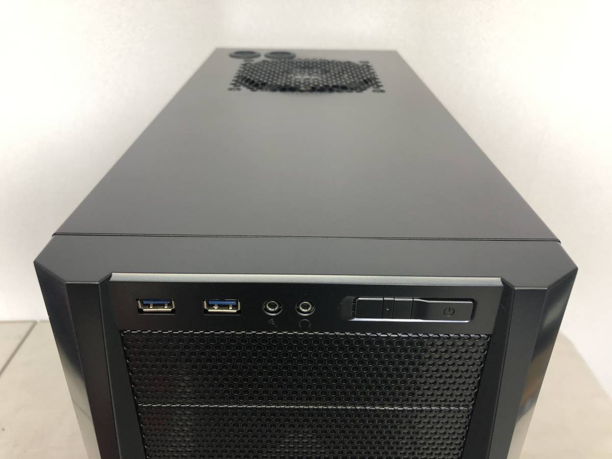 Antec Three Hundred Two ミドルタワー PCケース 【ZG00177】_画像3