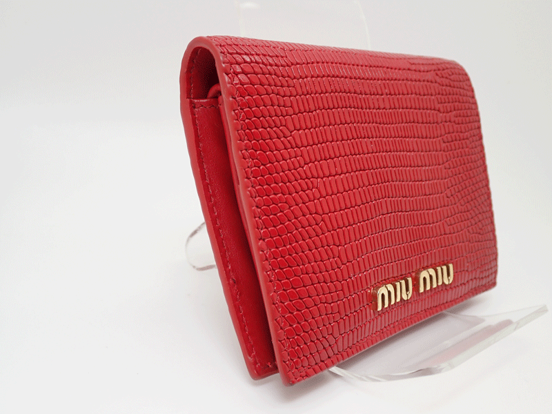 ミュウミュウ MIU MIU 二つ折り財布 FUOCO 型押し 赤　コンパクトウォレット 5MV204　美品　送料無料！！_画像4