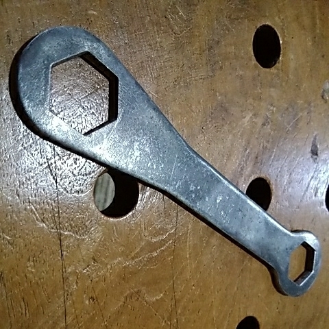  loaded tool maintenance for tool combination glasses wrench Manufacturers unknown size 14-15.5mm. total length 125.0mm. thickness 3.0mm. rust * scratch equipped 