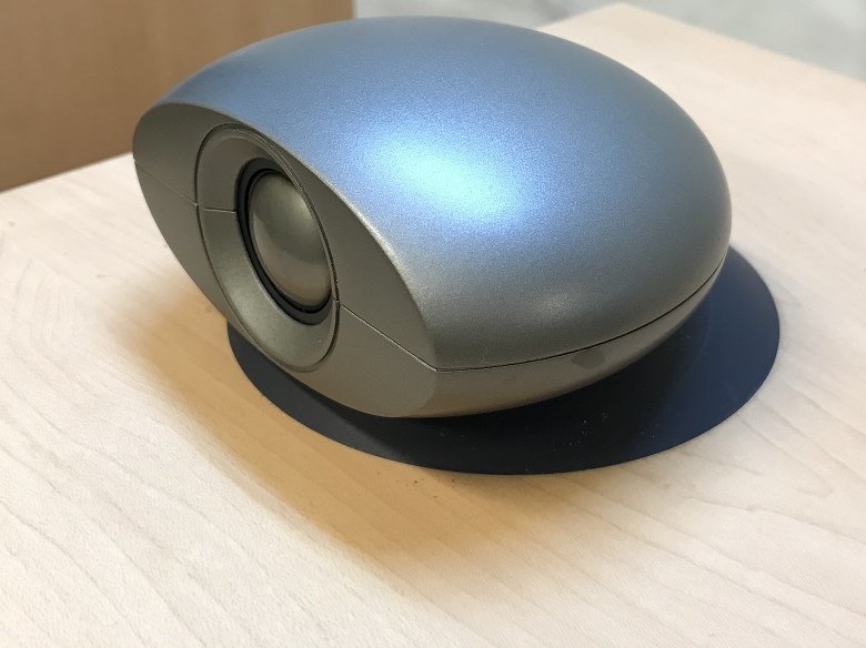 TANNOY スピーカーシステム SENSYS DC2 中古品 本体外装剥がれ TANNOY スピーカーシステム SENSYS DC2 中古品 本体外装剥がれ