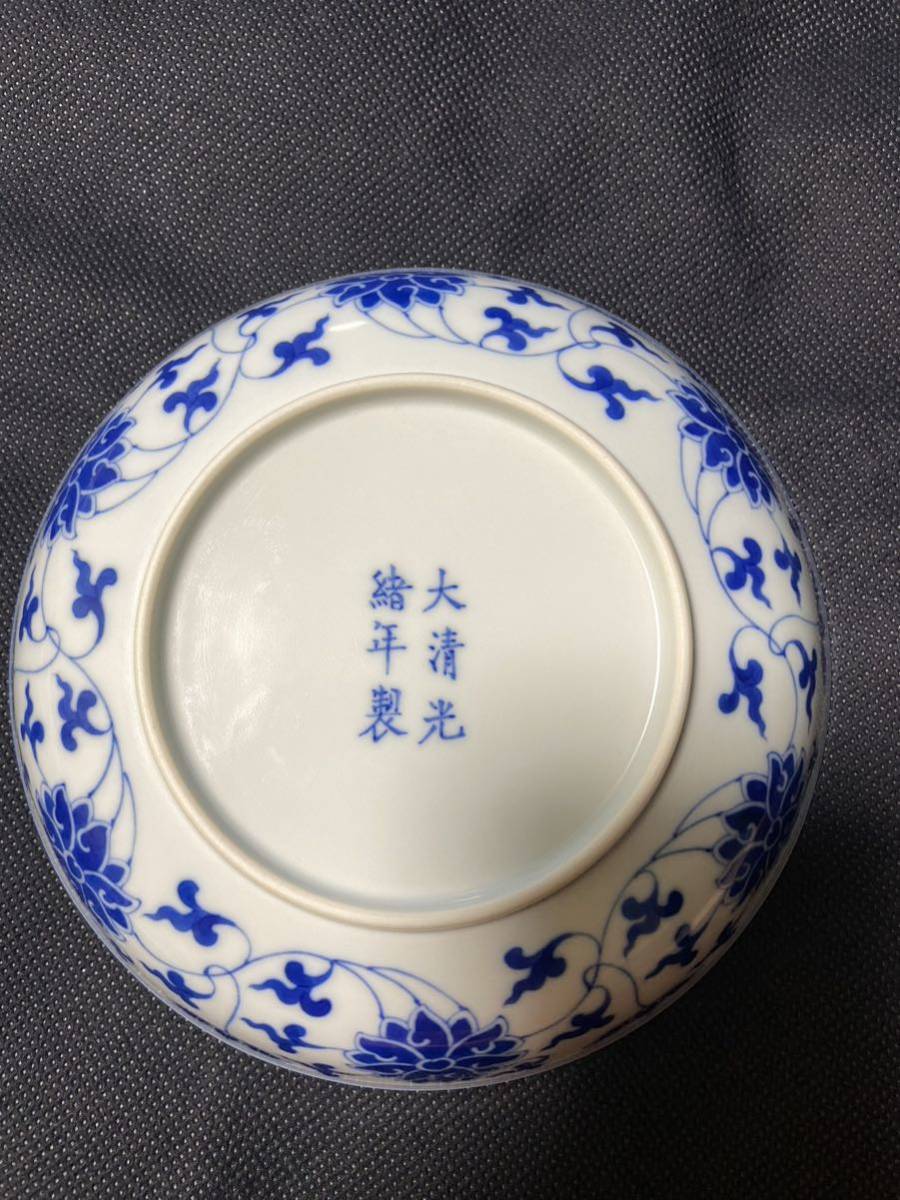 中国古美術 大清光緒年製 青花纏枝蓮文皿 染付 官窯|Yahoo 中国古美術 大清光緒年製 青花纏枝蓮文皿 染付 官窯|Yahoo