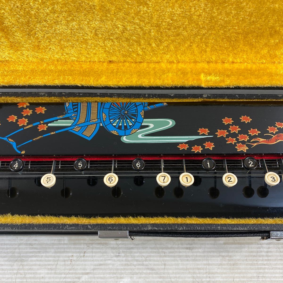 Peacock Harppi- cook harp Taisho koto . place car hard case attaching traditional Japanese musical instrument stringed instruments koto used present condition goods 