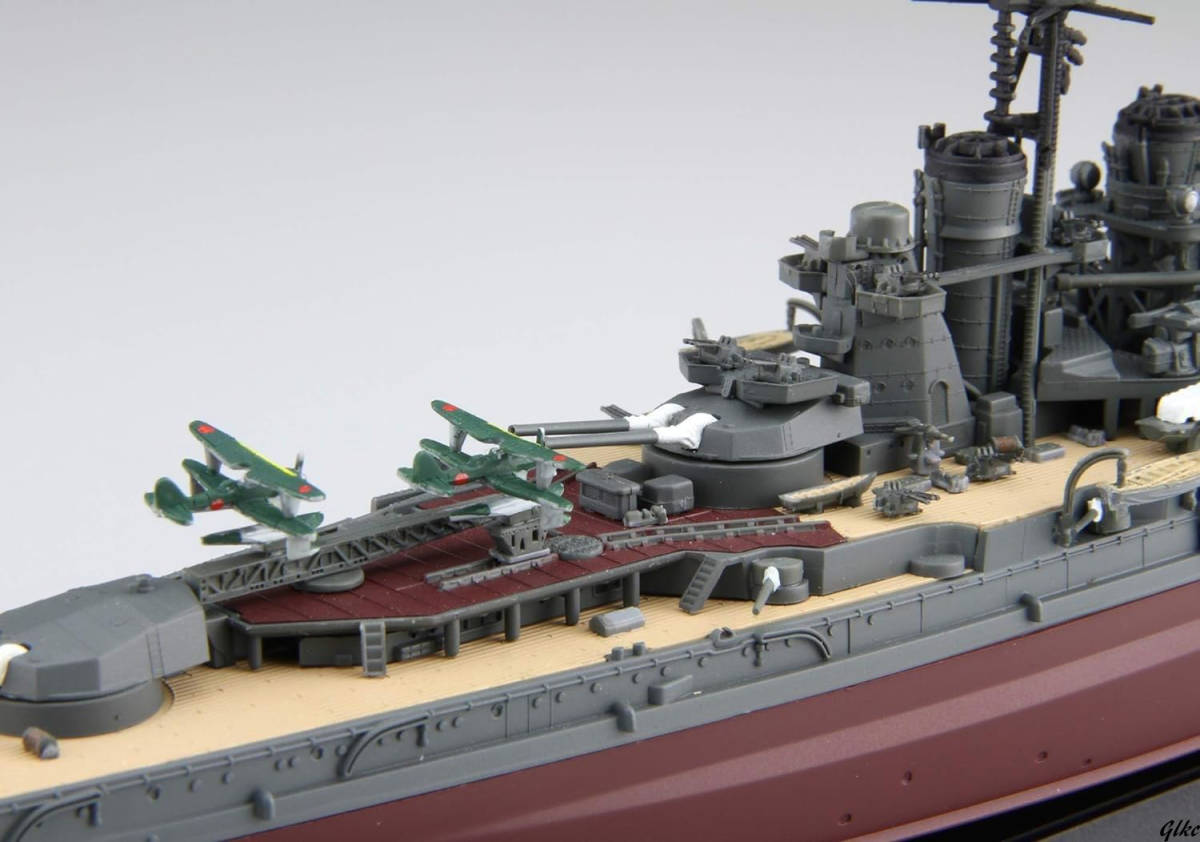 おもちゃ　ホビー　模型 1/700 艦 色分け済み プラモデル 艦 日本海軍戦艦 金剛