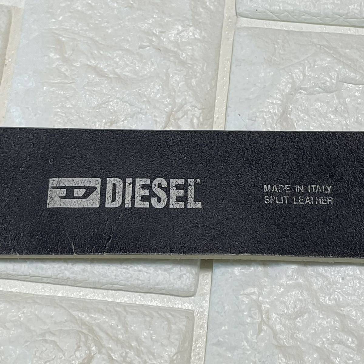 DIESEL ディーゼル　メンズ スプリットレザーベルト　イタリア製　サイズ85　グラフィックプリント 総柄　ヴィンテージ　Made in Italy_画像9