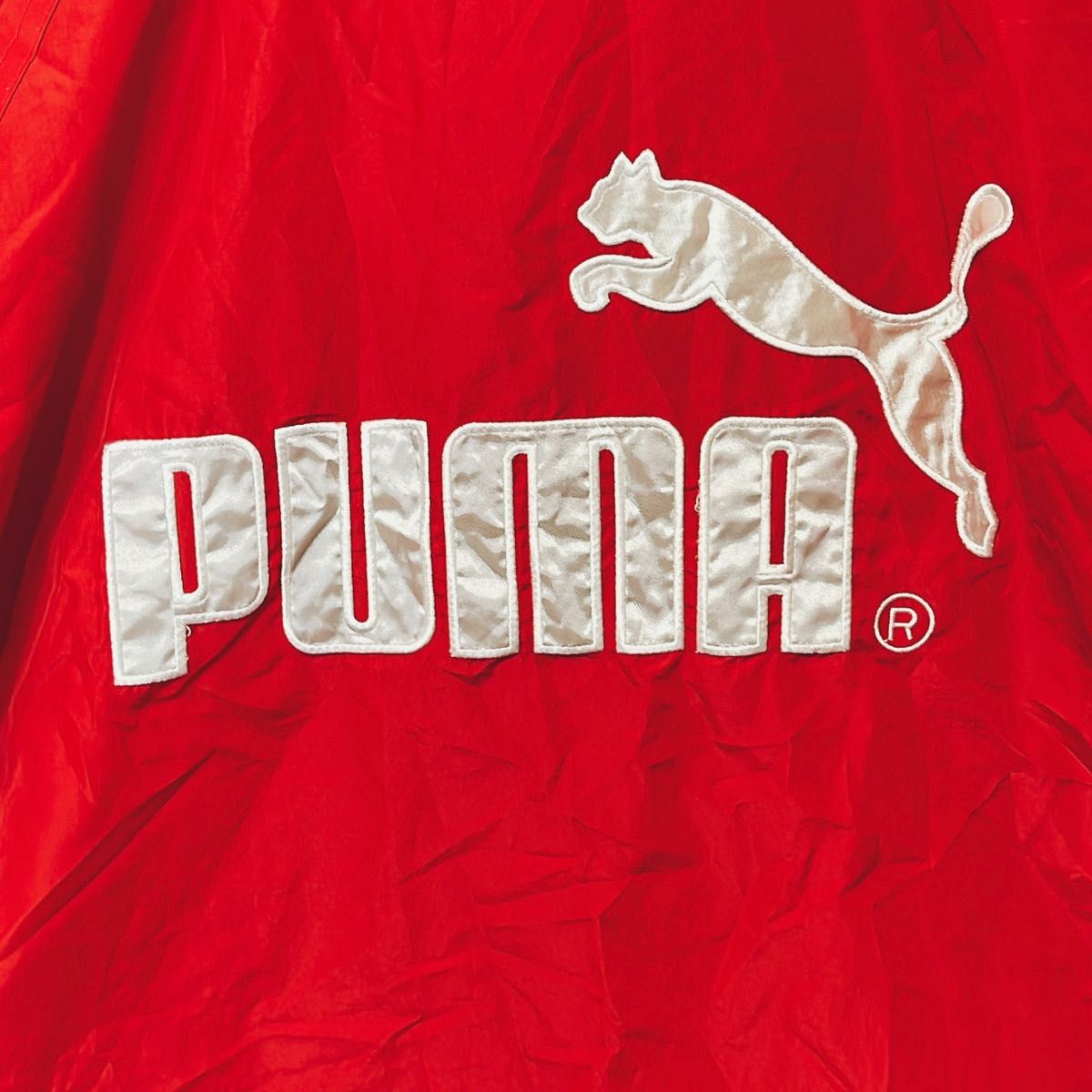 PUMA プーマ  ナイロンジャケット  M レッド　美品 古着 ジップアップ ジャケット ウインドブレーカー