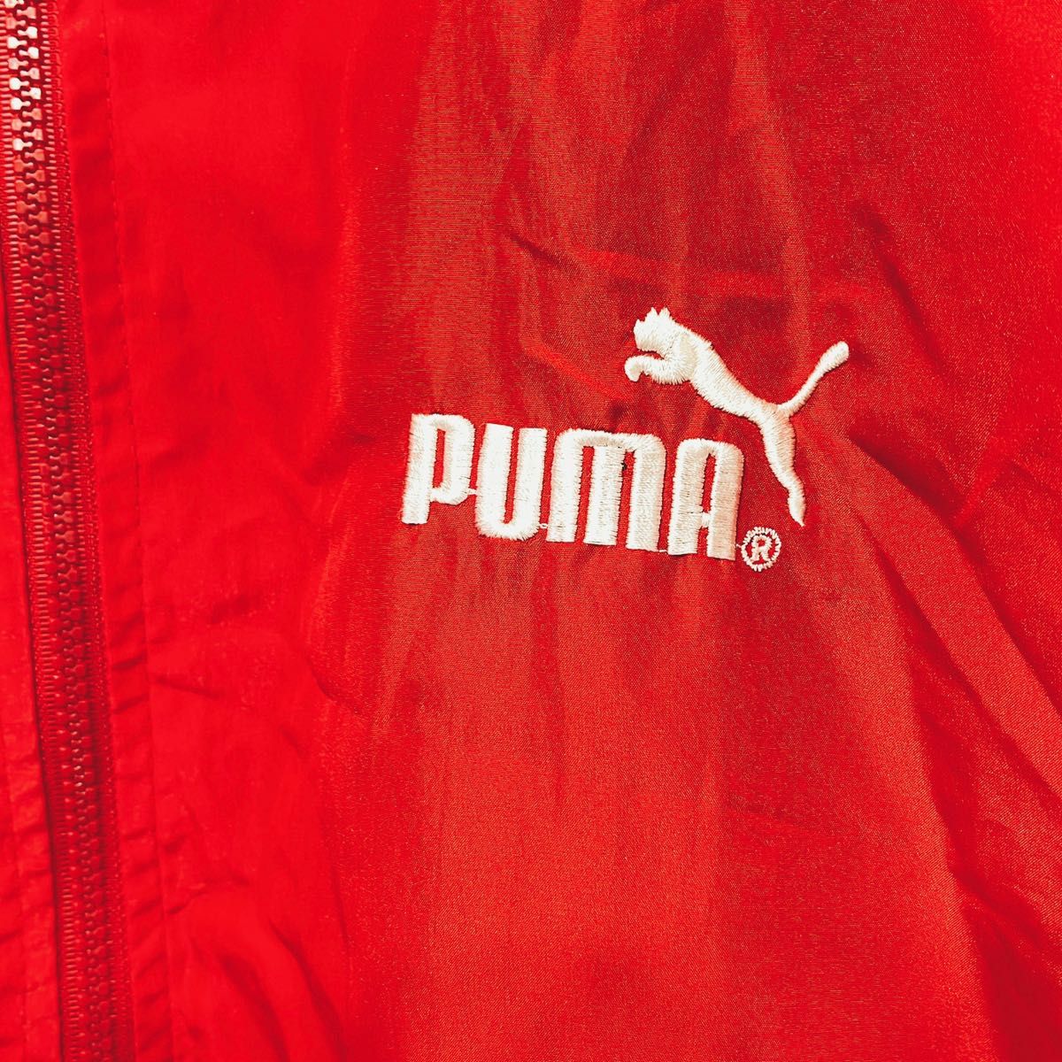 PUMA プーマ  ナイロンジャケット  M レッド　美品 古着 ジップアップ ジャケット ウインドブレーカー