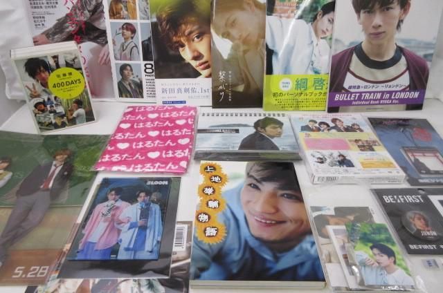 【同梱可】中古品 タレントグッズ 佐藤健 綱啓永 新田真剣佑 プリンシパル BEFIRST 等 写真集 DVD 缶バッジ 生写真_画像3