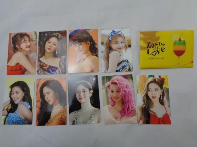 【同梱可】中古品 韓流 TWICE Taste of Love Summer Nights MONOGRAPH 写真集 トレカ付き グッズセット_画像4