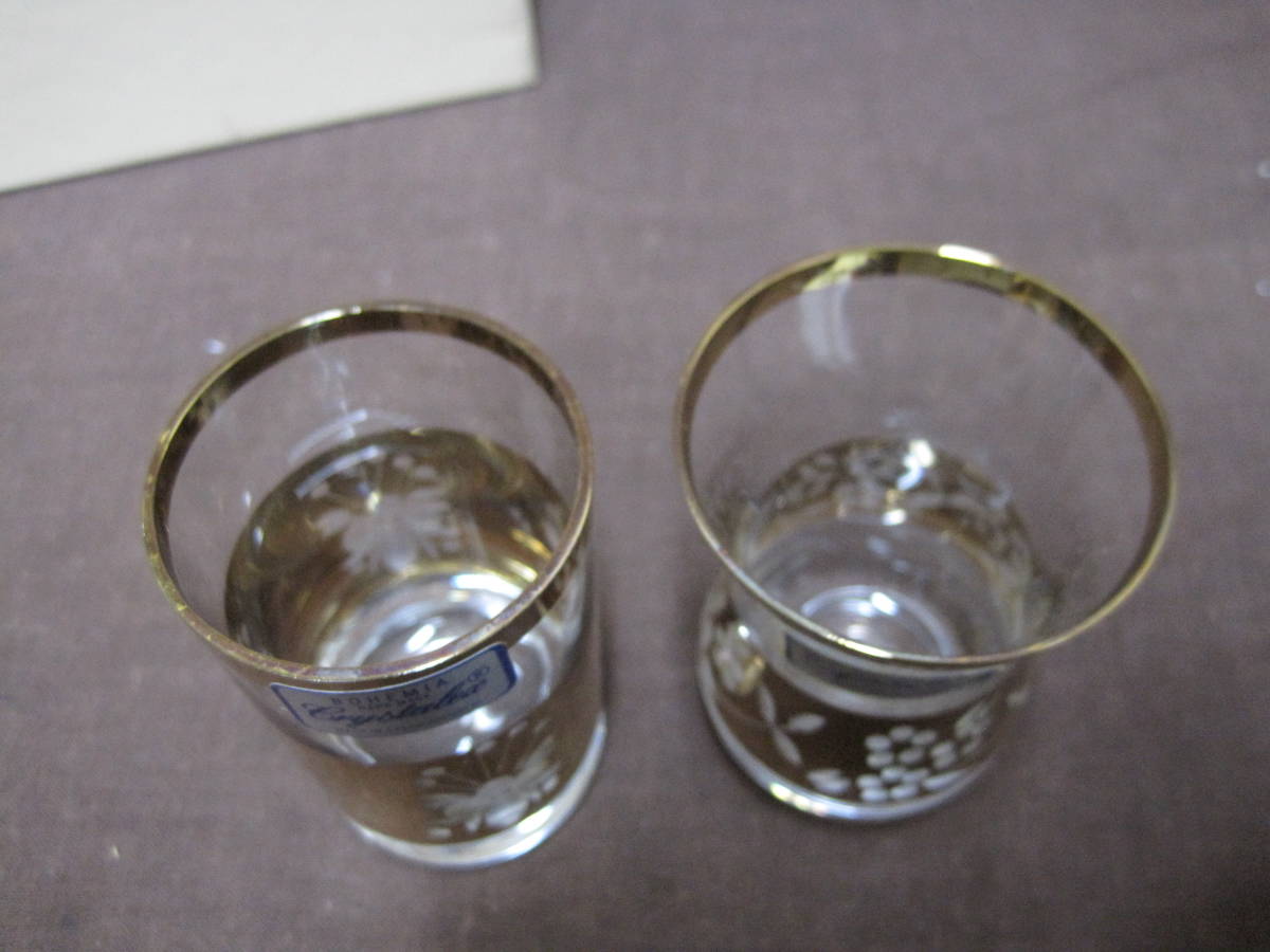【G099】未使用　 BOHEMIA GLASS ボヘミアグラス クリスタル ショットグラス 2種セット 金彩 チェコ製　ケース付き_画像3