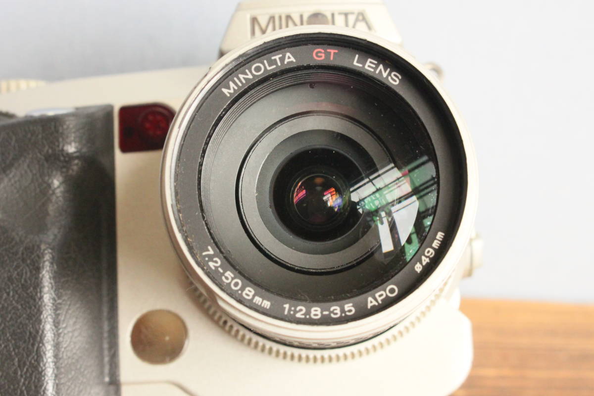 ※きれいな　MINOLTA　ミノルタ　DiMAGE　7ⅰ　7x　Zoom　7.2~50.8㎜　APO（単三電池使用）ジャンク_画像6