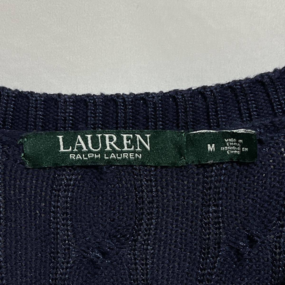 LAUREN Ralph Lauren ラルフローレン　ケーブルニット Vネック コットン(レーヨン混)セーター ロゴワッペン　レディース　ネイビー　M_画像3