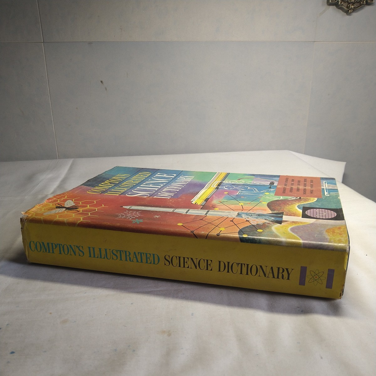 n-987◆Compton's Illustrated Science Dictionary、W. ベントン編/ブリタニカ百科事典、1963 年 洋書 ◆状態は画像で確認してください。_画像3