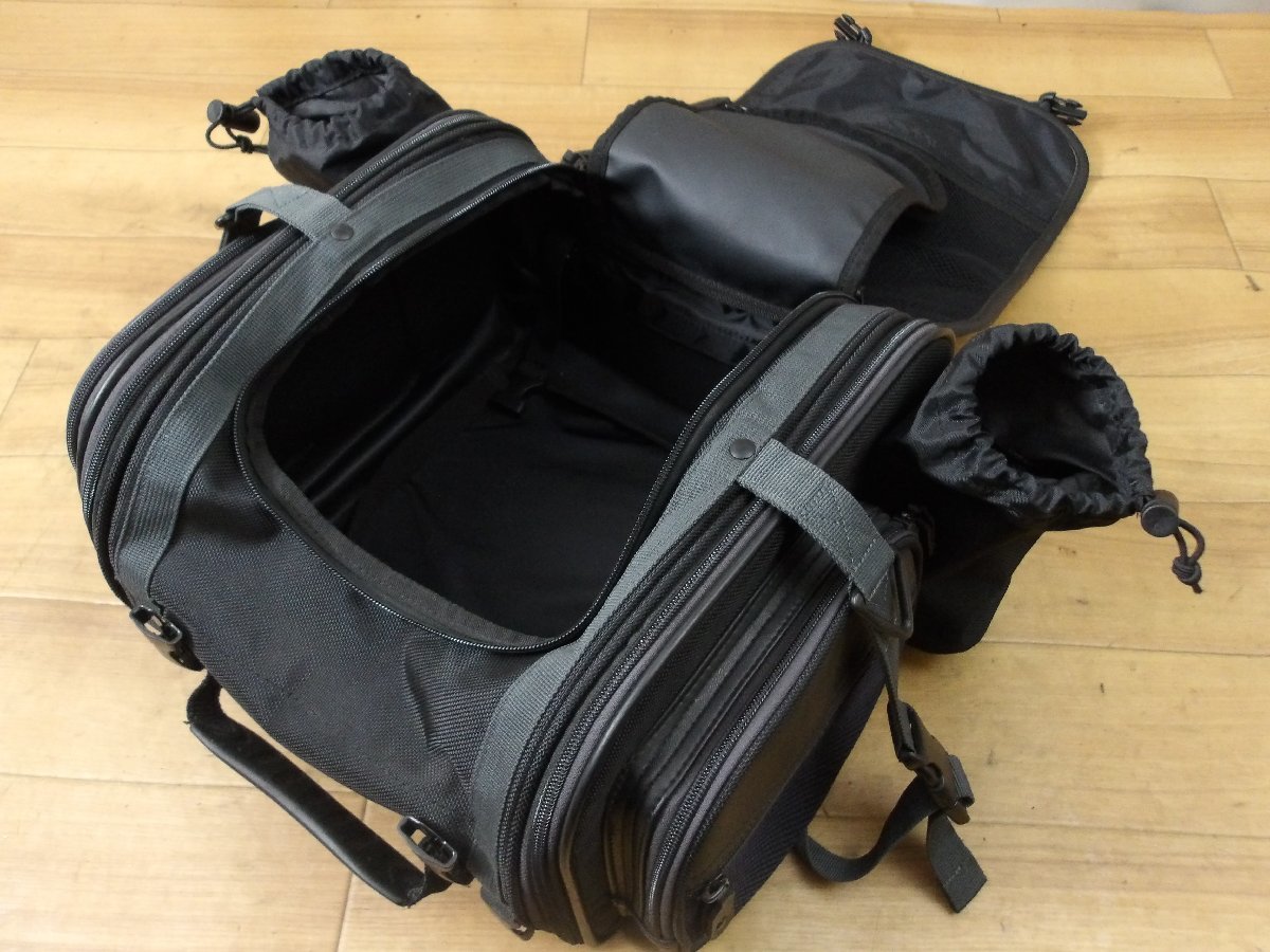 中古現状入庫品　モトフィズ社製　リアシートバッグ　程度まずまず　サイズは写真の最後にあります。_画像6