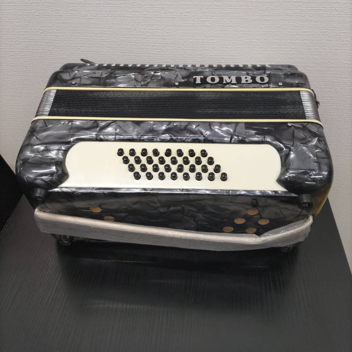 ◆◇#5616 音出し確認　TOMBO　トンボ 　アコーディオン　 No.T32　 30鍵盤　中古品 楽器◇◆_画像5