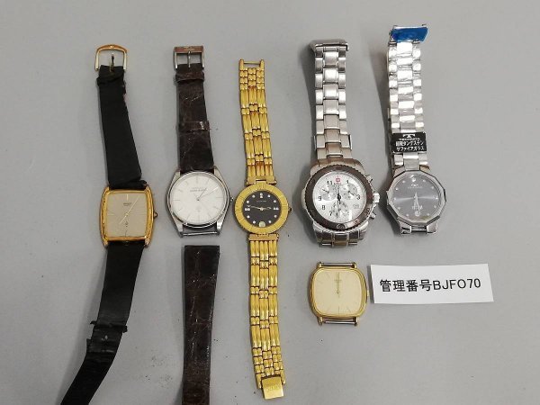 BJFO70　ジャンク品　時計　腕時計　文字盤　部品取り　おまとめ　SEIKOセイコー　TECHNOS　など　※１点ベルト片方外れています_画像1