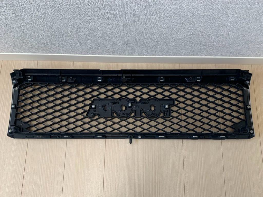 美品 再販ランクル70 純正OP品 TOYOTA 横文字グリル GRJ76 GRJ79 美品 再販ランクル70 純正OP品 TOYOTA 横文字グリル GRJ76 GRJ79