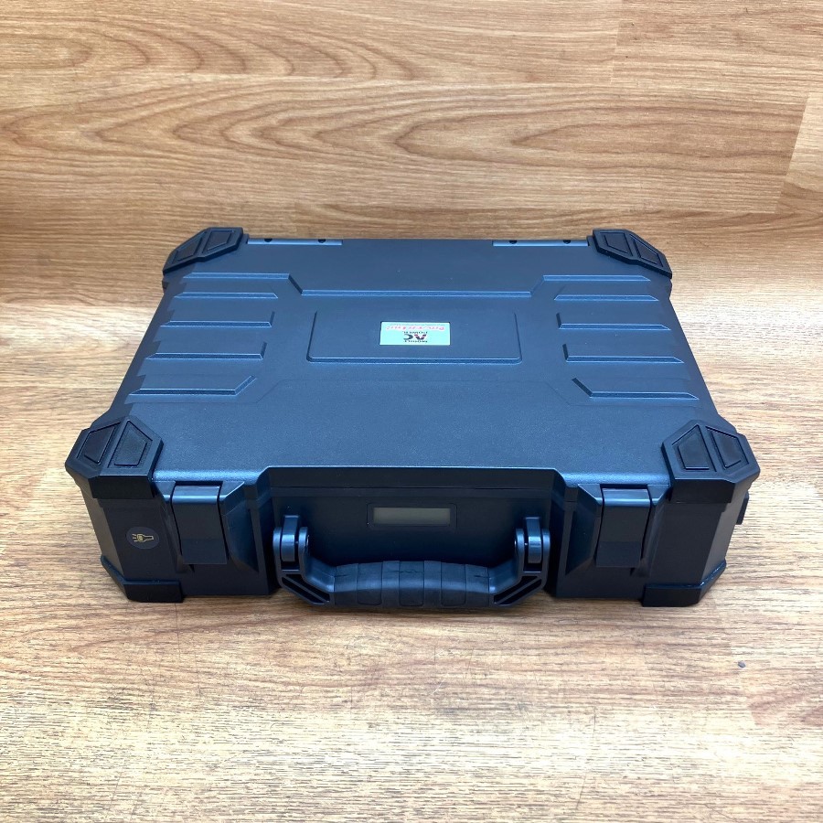 未使用品)非常用ポータブル蓄電池 ソーラーパネル内蔵型 PowerGo 未使用品)非常用ポータブル蓄電池 ソーラーパネル内蔵型 PowerGo