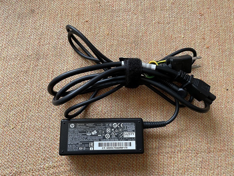 即決　ACアダプター　hp TPC-DA58　中古_画像1