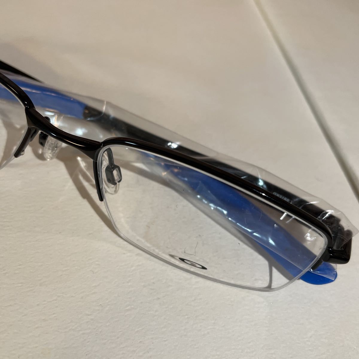 オークリーメガネフレーム OX3165 0353 53サイズメガネフレーム　眼鏡 メンズ 美品_画像4