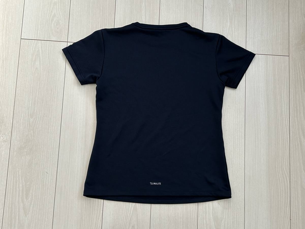 ★アディダス adidas ClimaLITE 半袖Tシャツ Mサイズ 紺 速乾/ドライ★_画像4