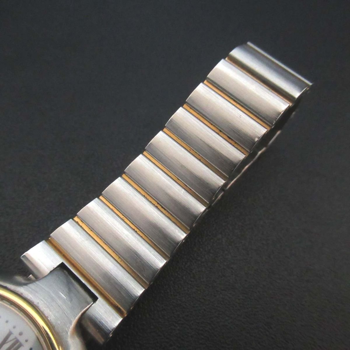 ジャンク品 dunhill ダンヒル ミレニアム クォーツ 3針式+デイト ボーイズウォッチ 腕時計 ホワイト文字盤の画像7