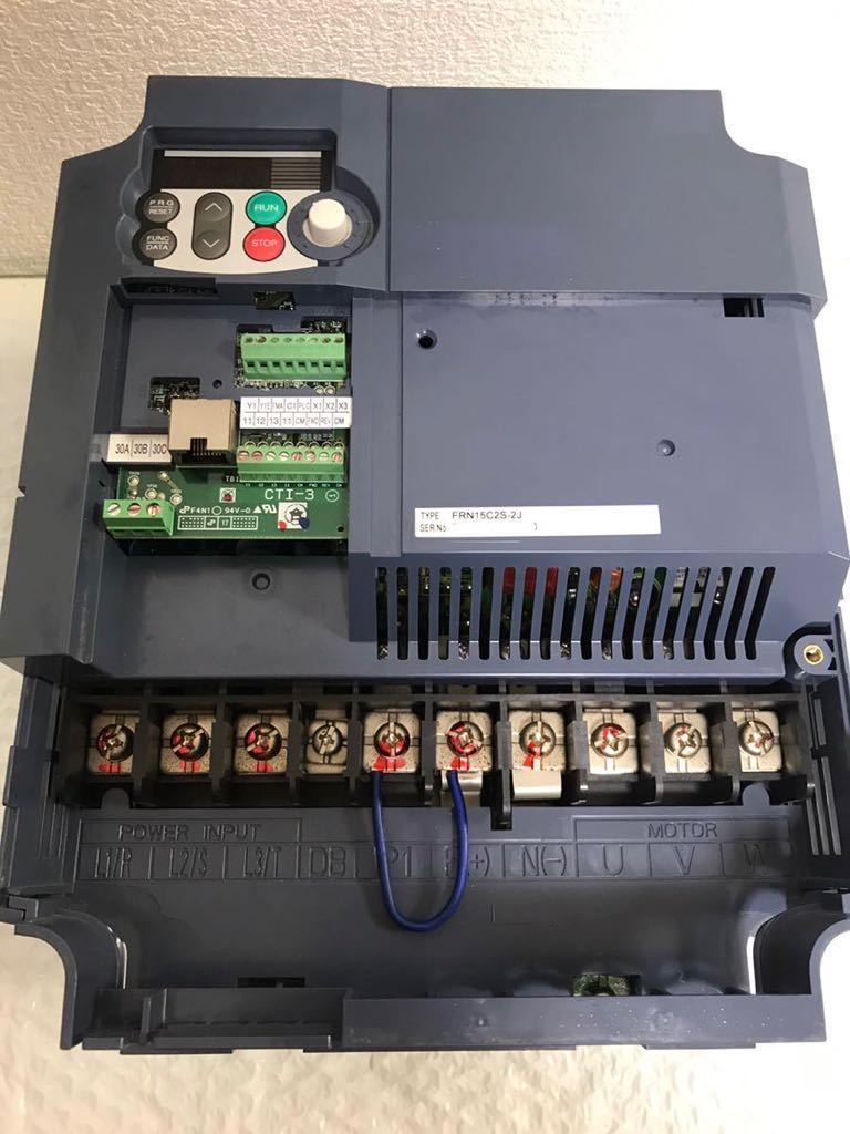 中古美品(動作確認済)富士電機インバーター FRN15C2S-2J動作保証 中古美品(動作確認済)富士電機インバーター FRN15C2S-2J動作保証