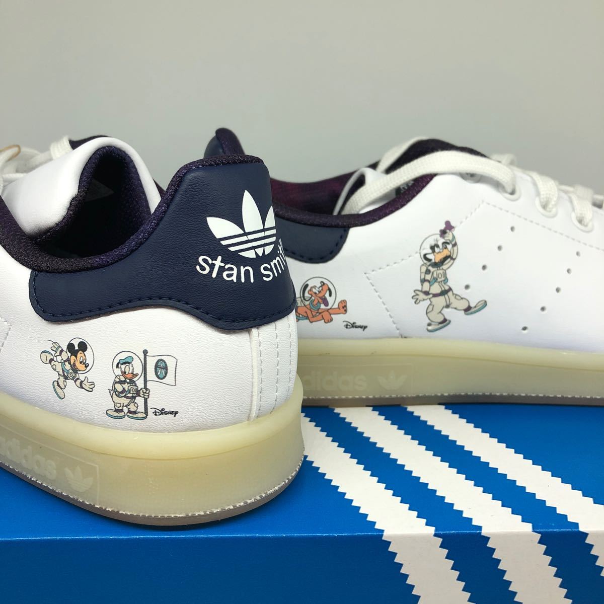 ◆未使用◆adidas【STAN SMITH スタンスミス×ディズニー 25cm チャーム付】HQ2172 ABC-MART限定 ◆アディダススニーカー ミッキー_画像2