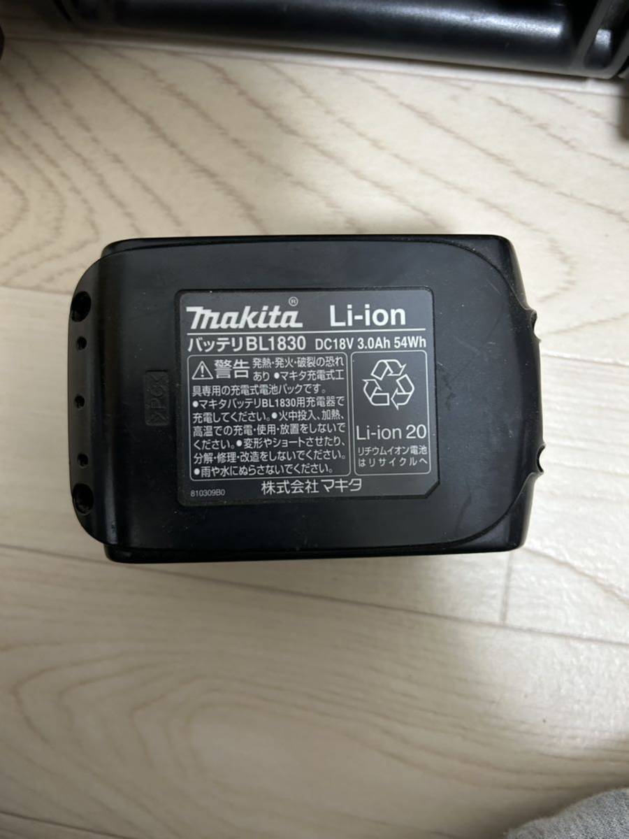 1円〜 makita マキタ　充電器　DC18RC. DC18RA 動作 バッテリー　BL1830 ジャンク　現状品　k922_画像3