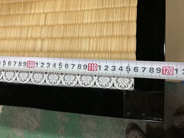 01-24-951 ♪G【引取or着払い】日本人形 雛人形 ひな人形 600×1200 飾り台 屏風 2点セット桃の節句 黒塗り　未使用品_画像3