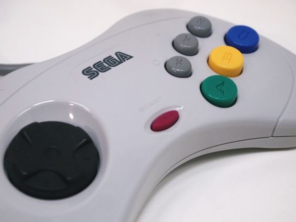 レトロブライト・漂白洗浄・整備済み!SEGASATURN セガサターン レトロブライト・漂白洗浄・整備済み!SEGASATURN セガサターン