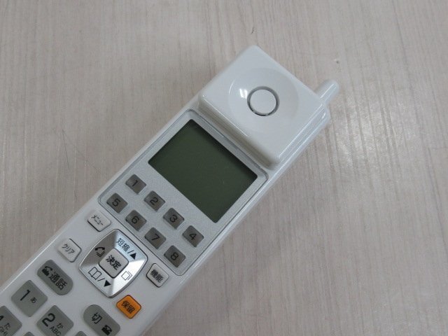 Ω ZI2 15438※保証有 キレイ 21年製 NTT ZX-DECL-PS-(1)(W)+ZX-DECL-CS-(1)(W) コードレス電話機 電池付の画像4