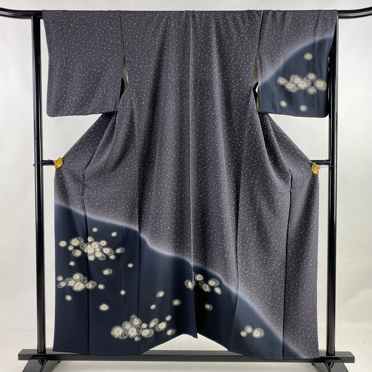 付下げ 身丈157cm 裄丈65.5cm M 袷 草花 霞 金彩 濃紫 正絹 美品 付下げ 身丈157cm 裄丈65.5cm M 袷 草花 霞 金彩 濃紫 正絹 美品