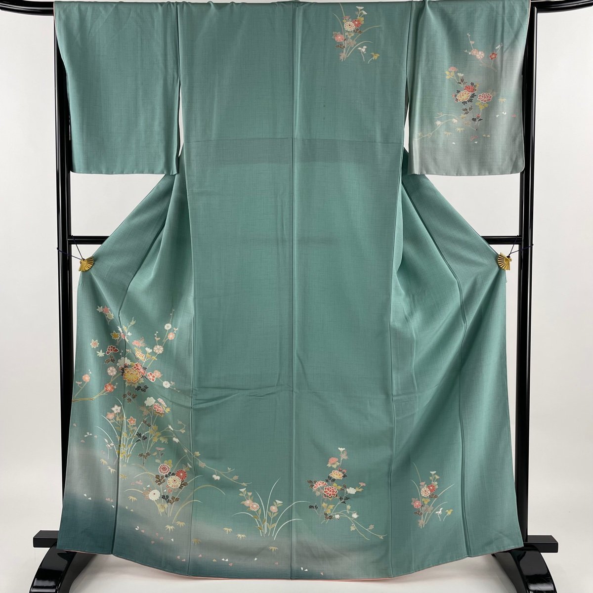 付下げ 身丈165.5cm 裄丈67.5cm L 袷 草花 ぼかし 薄緑 正絹 名品 【中古】