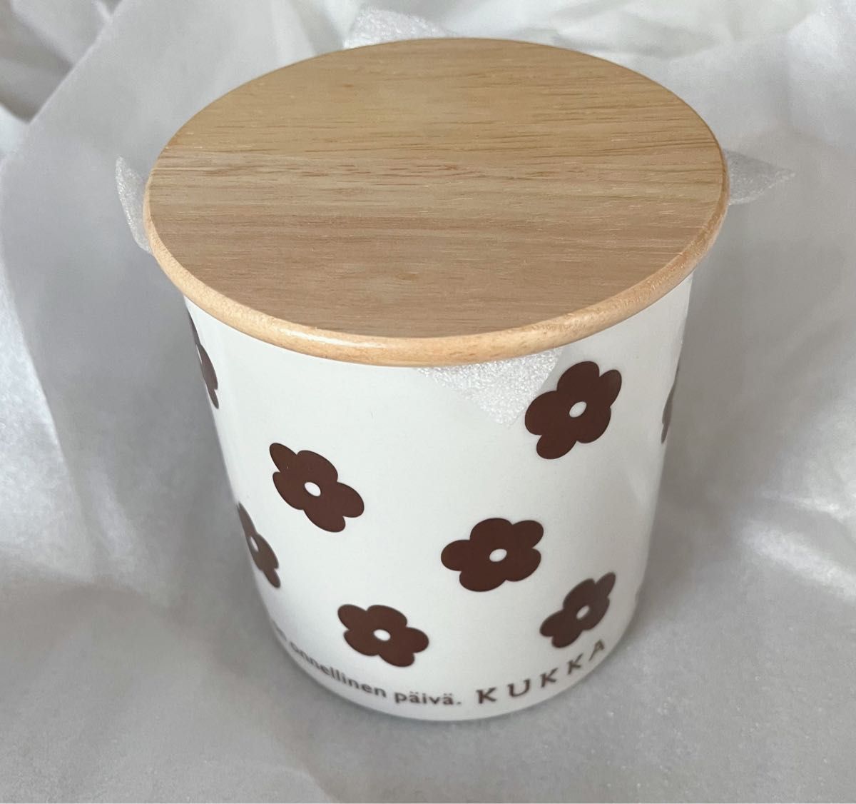 送料無料〉【新品】bjork ビヨルク KUKKA 花柄キャニスター 送料無料〉【新品】bjork ビヨルク KUKKA 花柄キャニスター