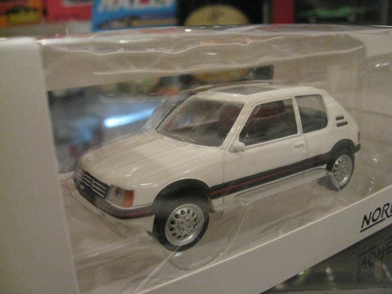  prompt decision possible *Newbook@ country Norev 1/43 Peugeot 205GTI white *