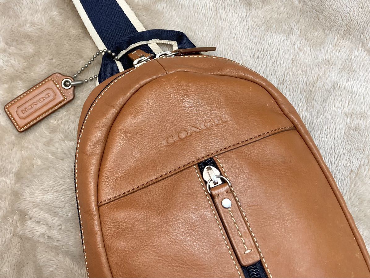 大人気！美品 ￥60,500【COACH】コーチ「ヘリテージ・ウェブ・レザー・スリングバッグ」本革 縦型 レザーボディバッグ 茶 ブラウン_画像2