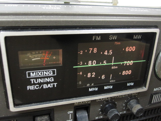 K3279M SONY ソニー CF-1700 FM/SW/MW ラジカセ 通電OK_画像3