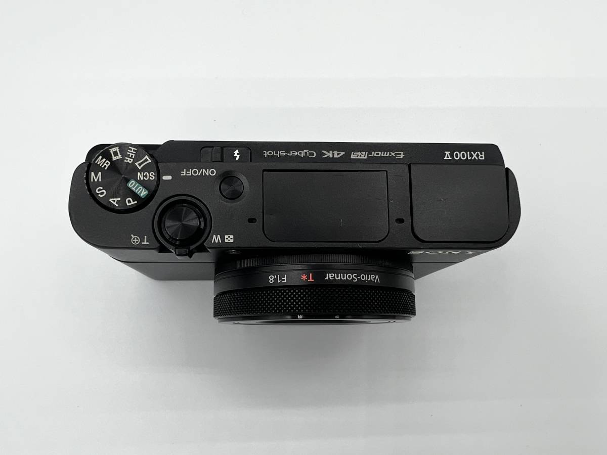 Sony RX100 M5 中古美品　純正バッテリー2個・互換チャージャー付_画像3
