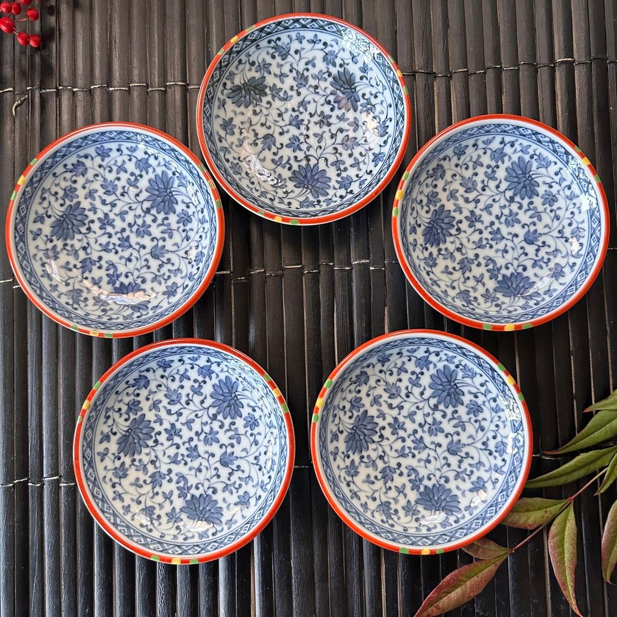 72 値下げ 伊万里 有田 九谷 鍋島 中国 小皿 豆皿 唐草 未使用品】有田焼 高峰 染付 朱巻唐草 小皿 取り皿 銘々皿 5枚