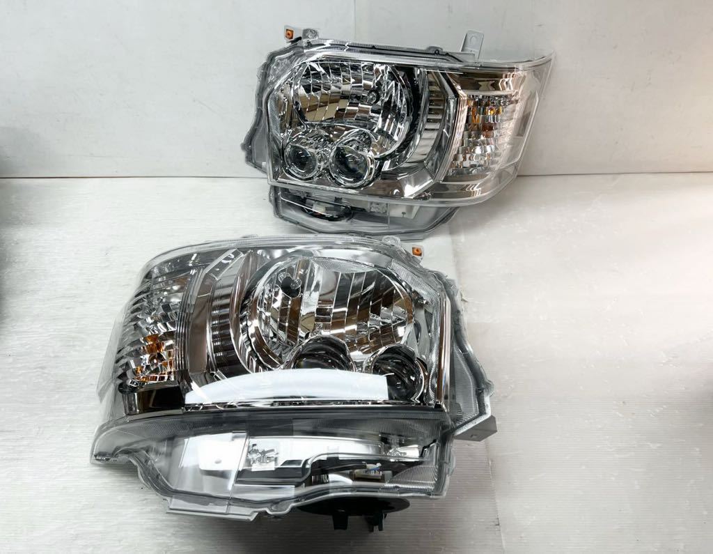 新車外し 送料込 即決 ハイエース 200系 4型/5型/6型/7型 ダーク 新車外し 送料込 即決 ハイエース 200系 4型/5型/6型/7型 ダーク