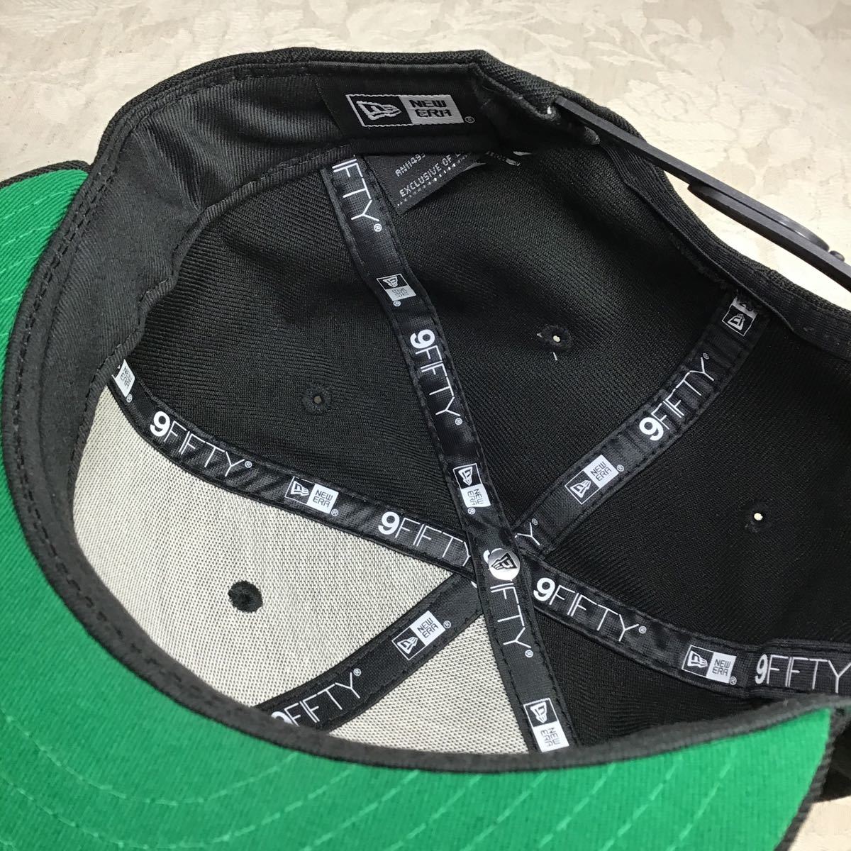 美品 大洋ホエールズ NEW ERA キャップ 1959年のみのマークでTと 美品 大洋ホエールズ NEW ERA キャップ 1959年のみのマークでTと