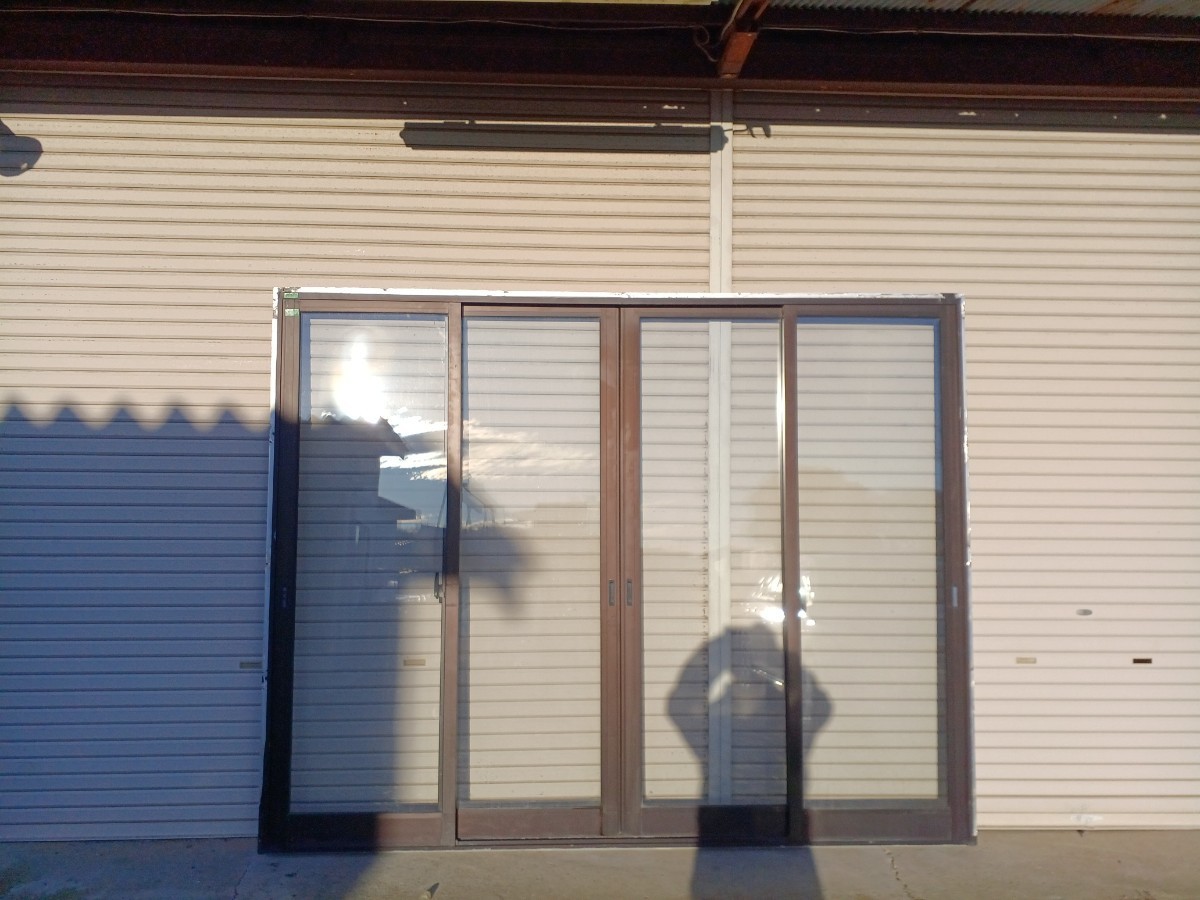DB5枠サイズ：縦2067ｍｍ 横2660ｍｍYKKアルミサッシ枠付き/掃き出し窓4枚 ペアクリアガラス ダークブラウン