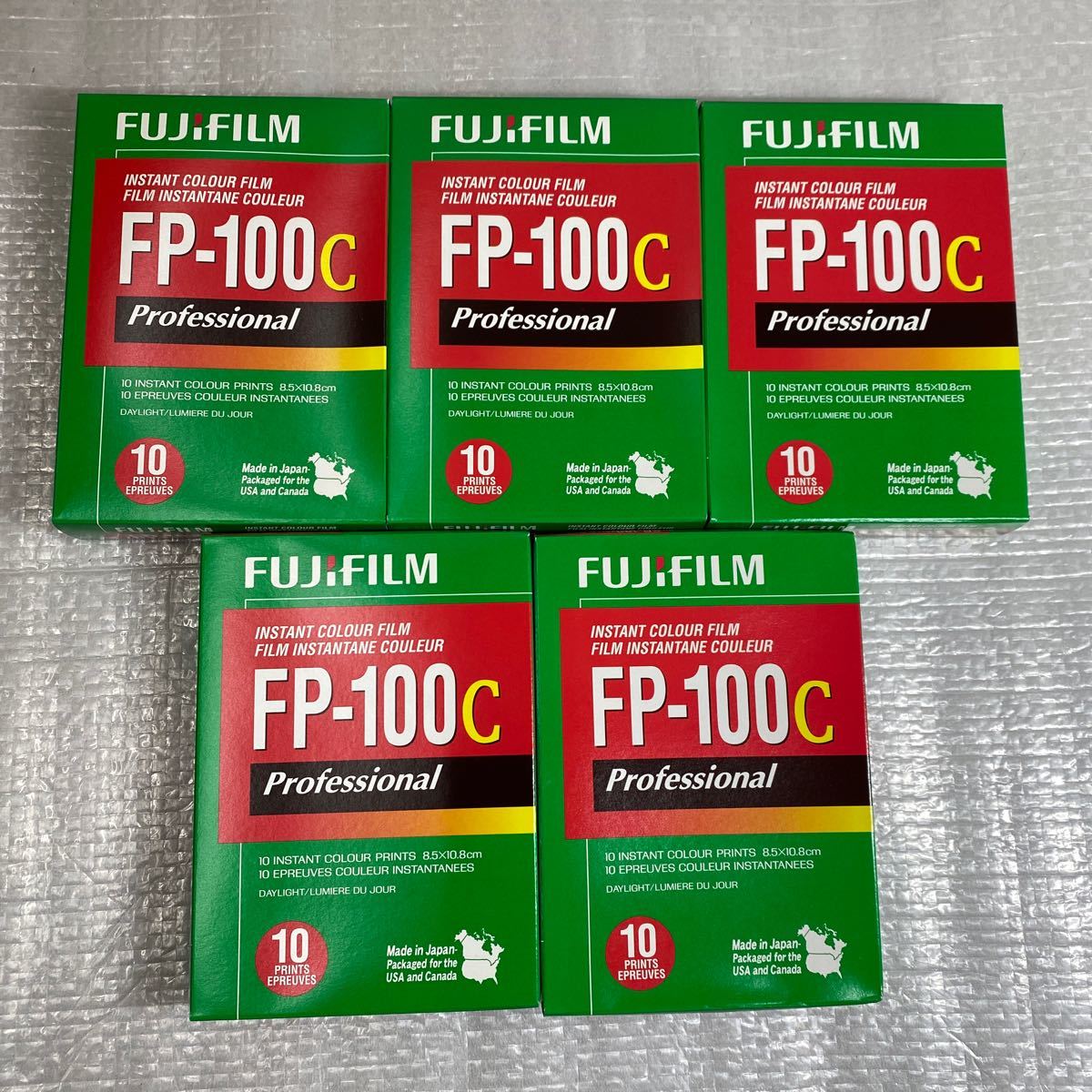 【2018年11月】未開封品 FUJIFILM FP-100C ジャンク 期限切れ 日本製 英語表記 5個セット 富士フイルム 富士フィルム　B_画像1