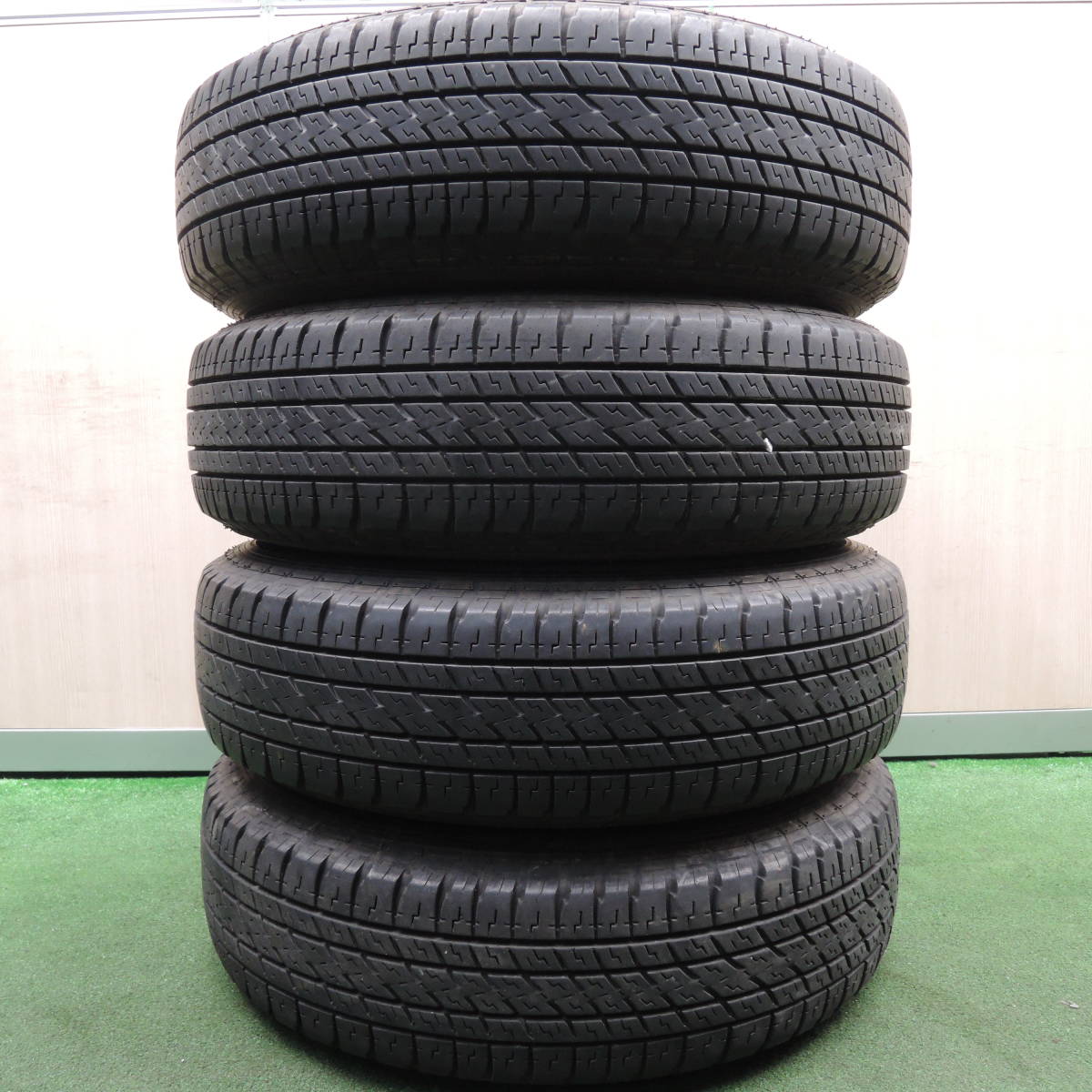 *送料無料*バリ溝！20年！9分★トヨタ ハイエース 純正 スチール 195/80R15 ブリヂストン デュラビス CAMPER PCD139.7/6H★4012806HAノ_画像5