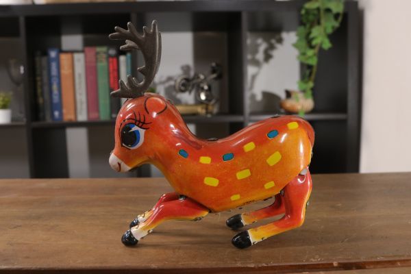 ☆中国玩具 鹿 ブリキ おもちゃ バンビ ゼンマイ式 中国製造 レトロ ビンテージ 置物 ディスプレイ Ja2902_画像3
