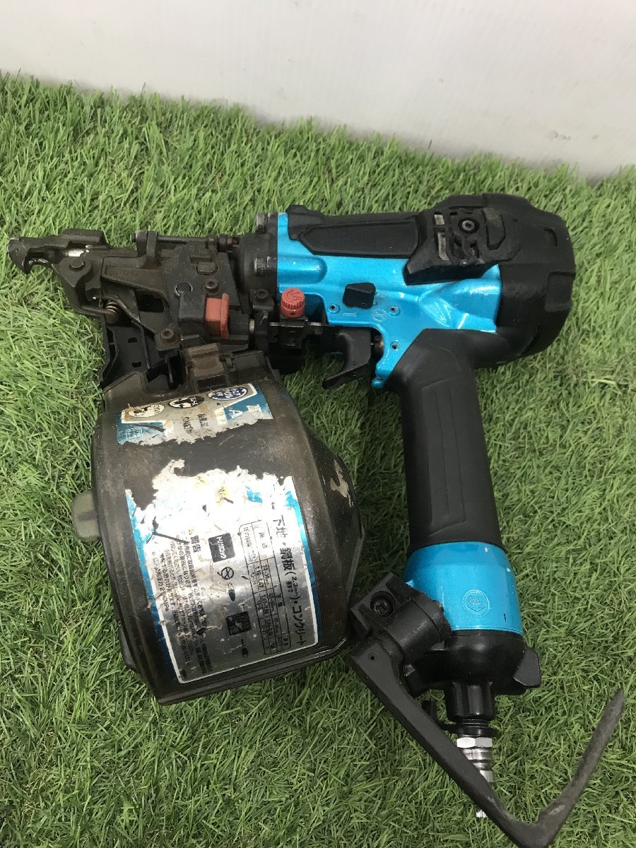 【ジャンク品】★makita(マキタ) 65㎜高圧エア釘打機(エアダスタ付) 青 AN635HM　　　ITTJFF2XF6EX